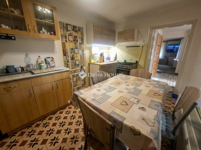Eladó családi ház, Budapesten, XVIII. kerületben 89.5 M Ft