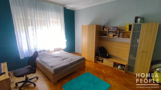 Eladó családi ház, Makón 63 M Ft, 5 szobás
