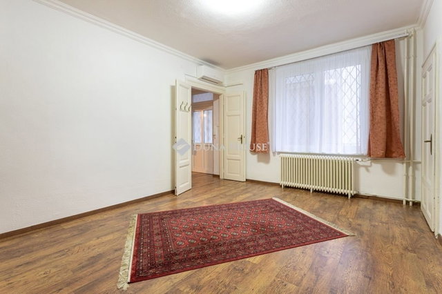 Kiadó téglalakás, albérlet, Budapesten, VI. kerületben
