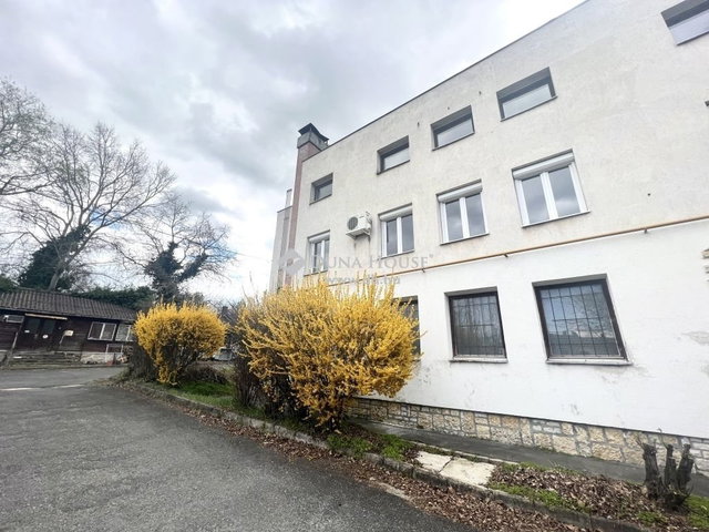 Eladó iroda, Veszprémben 99 M Ft / költözzbe.hu