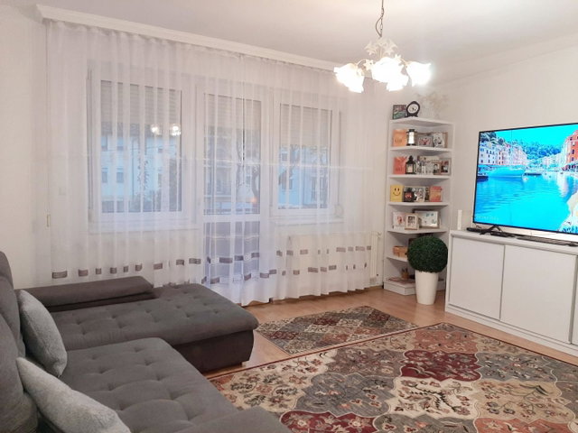 Eladó téglalakás, Debrecenben 79.9 M Ft, 3 szobás