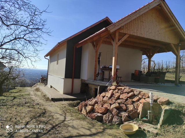 Eladó családi ház, Tatabányán 43.5 M Ft, 2 szobás