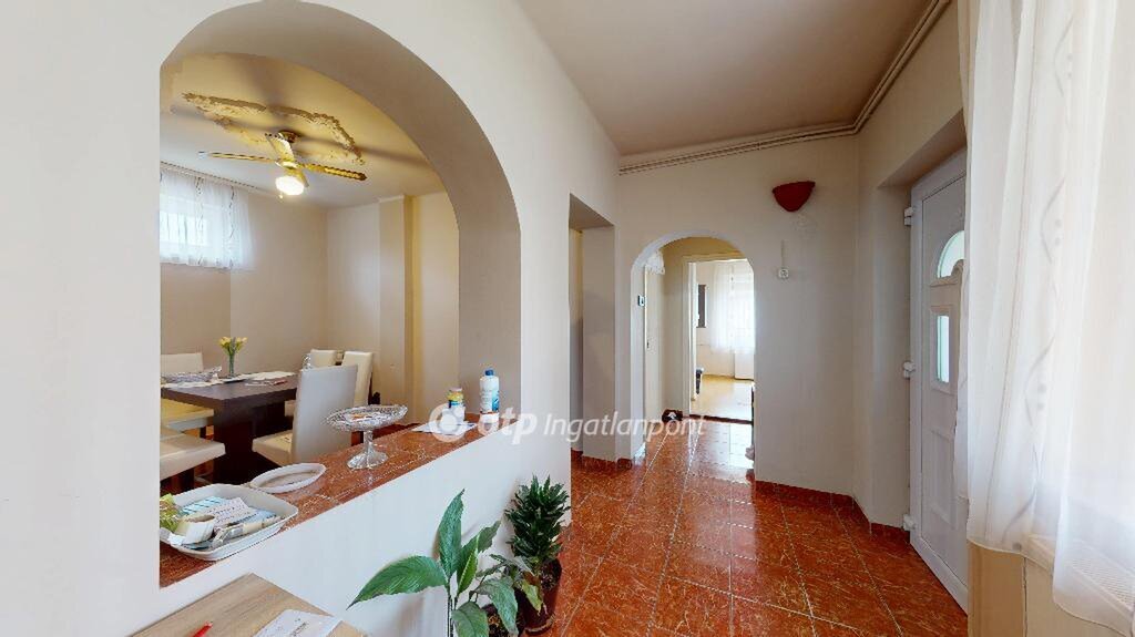2 bed · 102m² · 24.900.000 ft