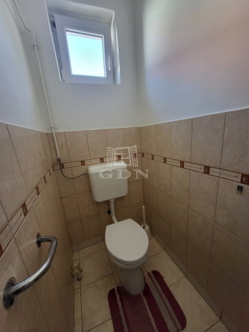 Eladó családi ház, Gencsapátiban 68.9 M Ft, 3 szobás