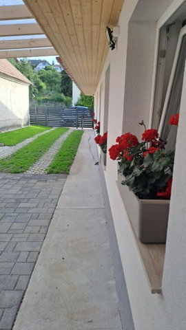 Eladó családi ház, Leányváron 89.8 M Ft, 5+1 szobás
