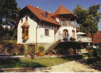 Eladó családi ház, Tihanyban 540 M Ft, 10 szobás