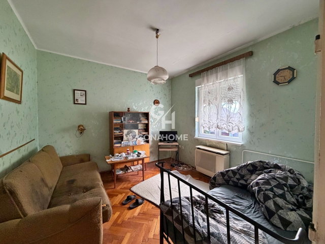 Eladó téglalakás, Veszprémben 55 M Ft, 2+1 szobás