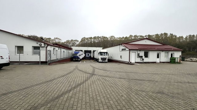 Eladó ipari ingatlan, Üllőn 950 M Ft / költözzbe.hu