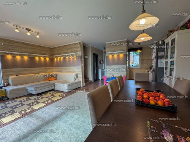 Eladó ikerház, Budaörsön 168.9 M Ft, 4 szobás