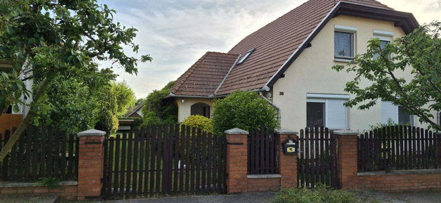Eladó családi ház, Vértessomlón 125 M Ft, 4+1 szobás