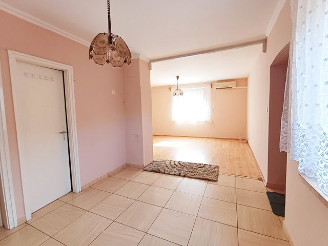 Eladó családi ház, Nyíradonyban 27.9 M Ft, 1 szobás