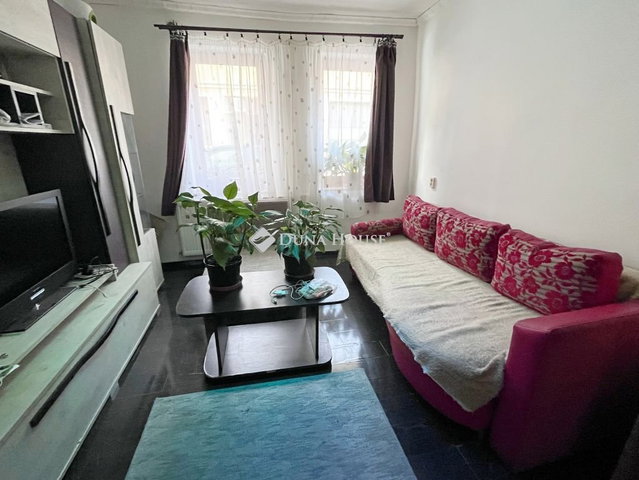 Eladó családi ház, Sárváron 61 M Ft, 3 szobás