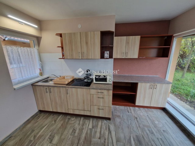 Eladó hotel, Dávodon 94.9 M Ft, 8 szobás / költözzbe.hu