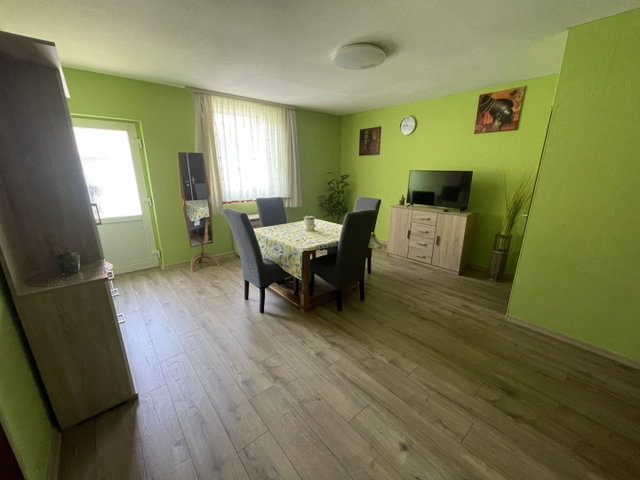Eladó családi ház, Sümegen 69.9 M Ft, 7 szobás