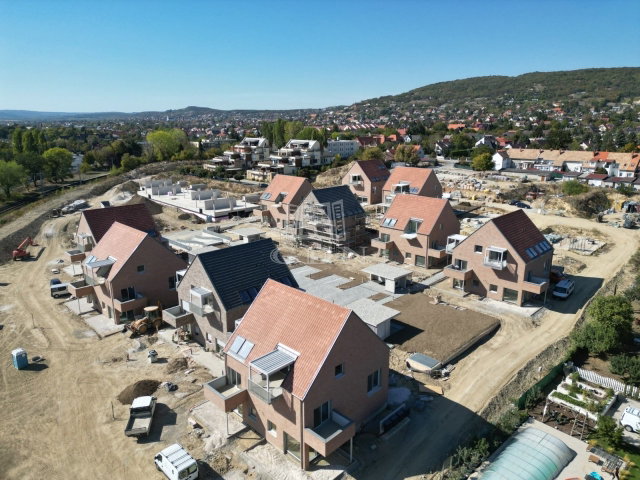 Eladó családi ház, Balatonfüreden 169 M Ft, 3 szobás