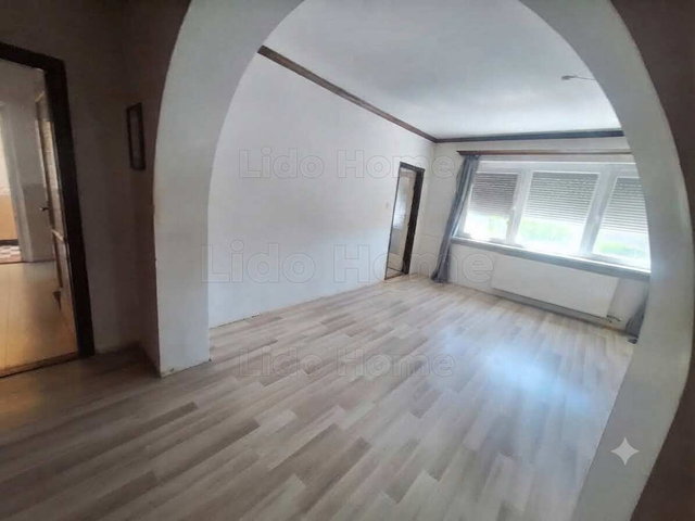 Eladó családi ház, Nagybajomban 49 M Ft, 4 szobás