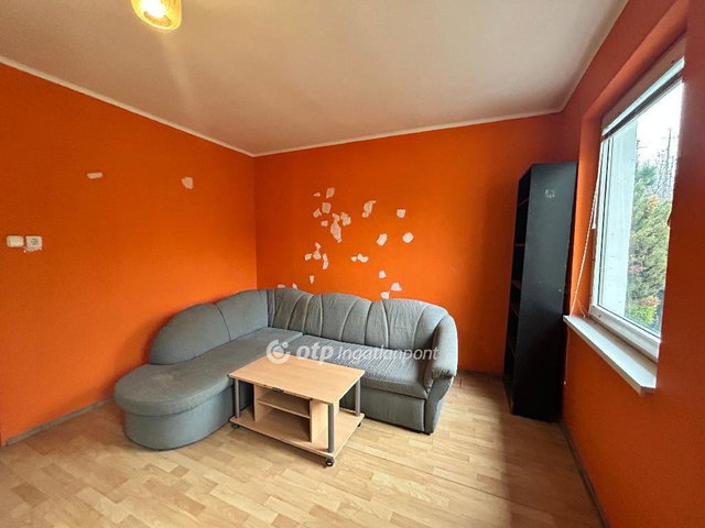 Eladó családi ház, Felsőnyéken 28 M Ft, 3 szobás