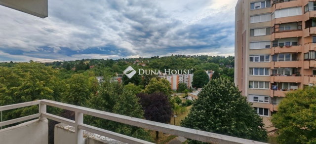 Eladó panellakás, Zalaegerszegen 52 M Ft, 4 szobás
