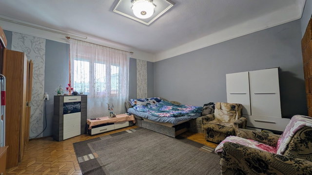 Eladó családi ház, Kecskeméten 35.5 M Ft, 3 szobás