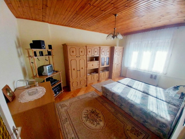 Eladó ikerház, Székesfehérvárott 99.5 M Ft, 4 szobás