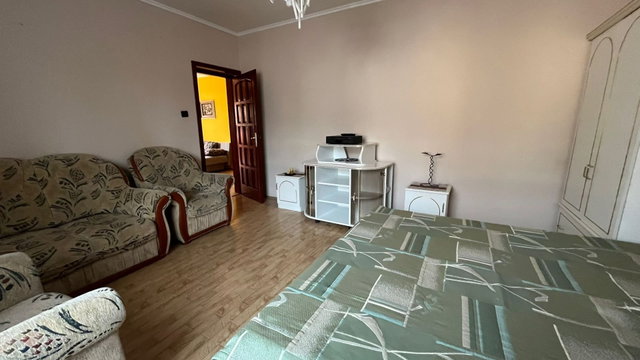 Kiadó családi ház, albérlet, Debrecenben 500 E Ft / hó