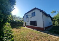 Eladó családi ház, Siófokon 129 M Ft, 10 szobás