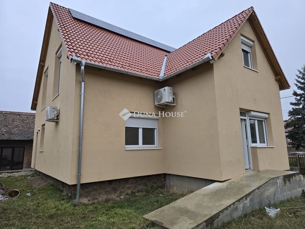 7 hálószoba · 192 m² · 98.000.000 Ft