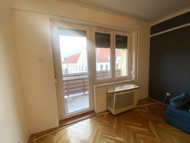 Kiadó téglalakás, albérlet, Kiskunhalason 120 E Ft / hó