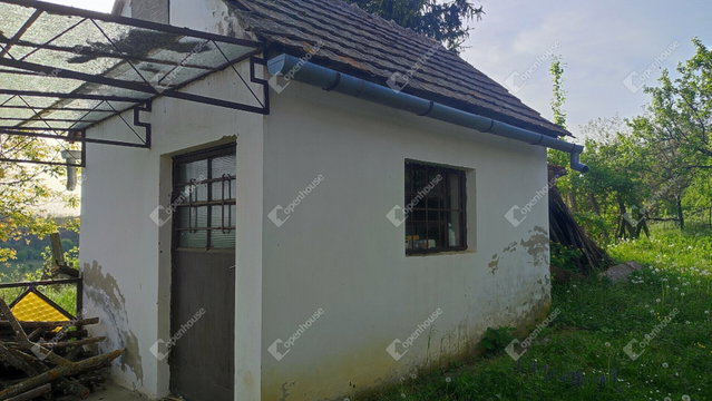 Eladó nyaraló, Homokkomáromon 3.9 M Ft, 1 szobás