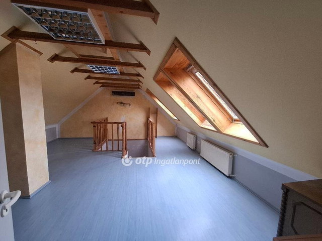 Eladó téglalakás, Egerben 72.5 M Ft, 3 szobás