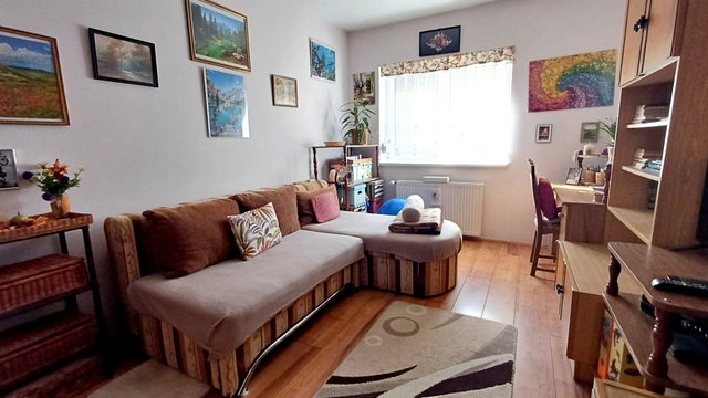 Eladó családi ház, Pécsett 85 M Ft, 4 szobás