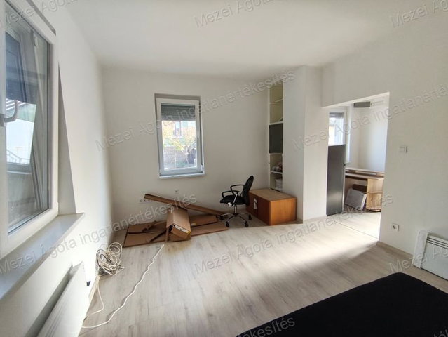 Kiadó téglalakás, albérlet, Gyálon 150 E Ft / hó, 1 szobás