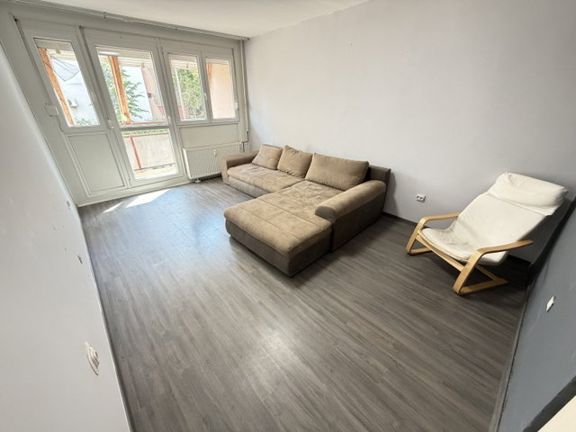 Eladó panellakás, Kaposváron, Búzavirág utcában 36.5 M Ft
