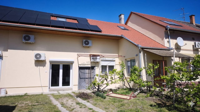 Eladó családi ház, Nagykőrösön 61.9 M Ft, 1+4 szobás