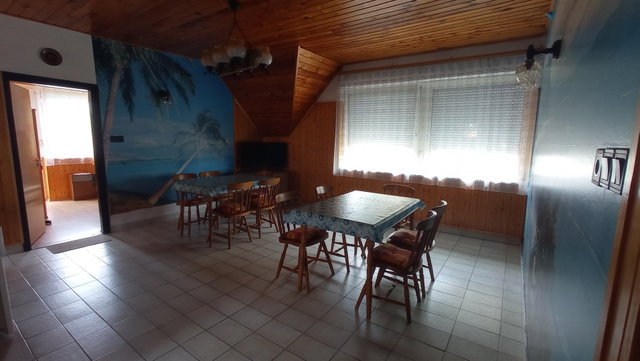 Eladó családi ház, Balatonlelleén 149.9 M Ft, 10 szobás