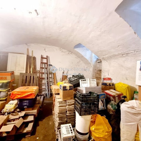 Eladó üzlethelyiség, Budapesten, IX. kerületben 24.9 M Ft