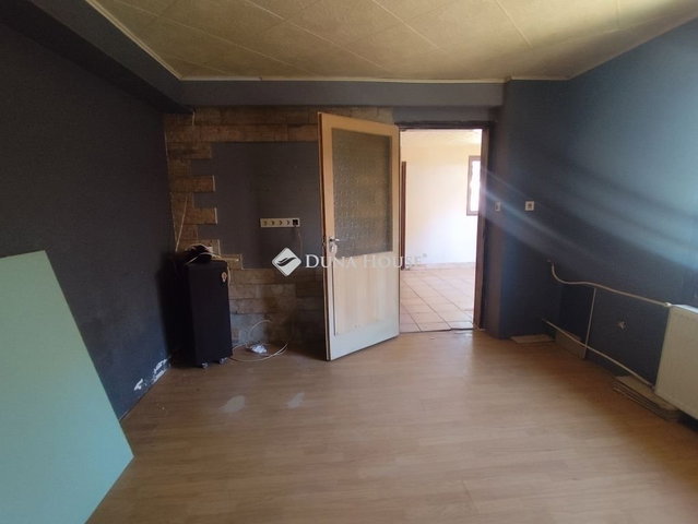 Eladó családi ház, Budapesten, XVIII. kerületben 47 M Ft