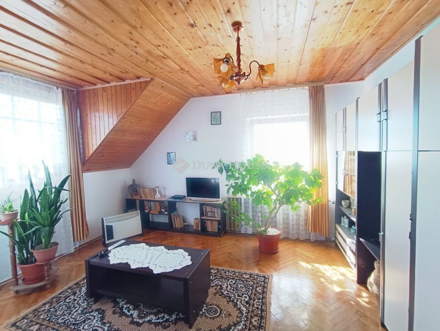 Eladó családi ház, Pálfán 26.9 M Ft, 7 szobás
