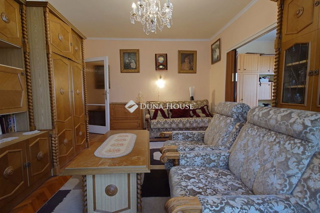 Eladó téglalakás, Kecskeméten, Teleki László utcában