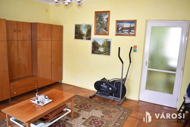 Eladó családi ház, Gyulán 62 M Ft, 4 szobás