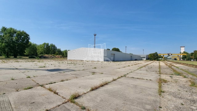 Kiadó ipari ingatlan, Székesfehérvárott 3920 E Ft / hó