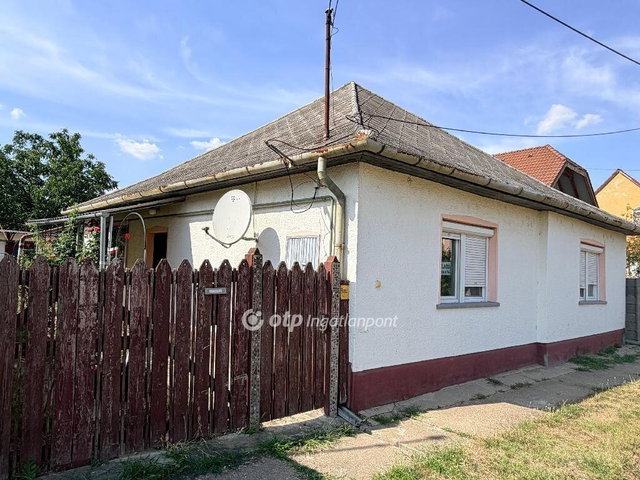 Eladó családi ház, Hajdúszoboszlón 59 M Ft, 2 szobás