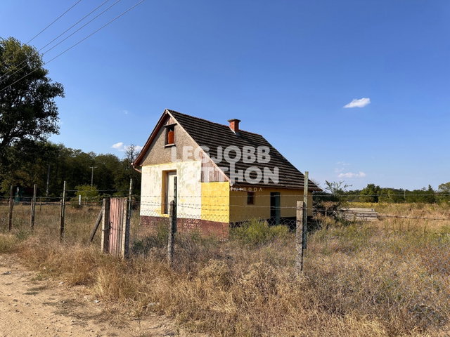 Eladó telek, Nyársapáton 90 M Ft / költözzbe.hu