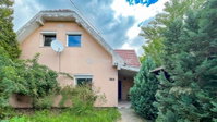 Eladó családi ház, Siófokon 90 M Ft, 7 szobás