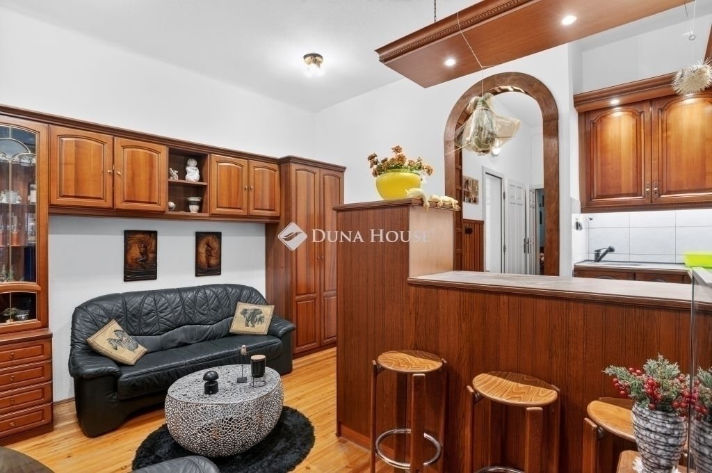 3 bed · 54m² · 71.000.000 ft