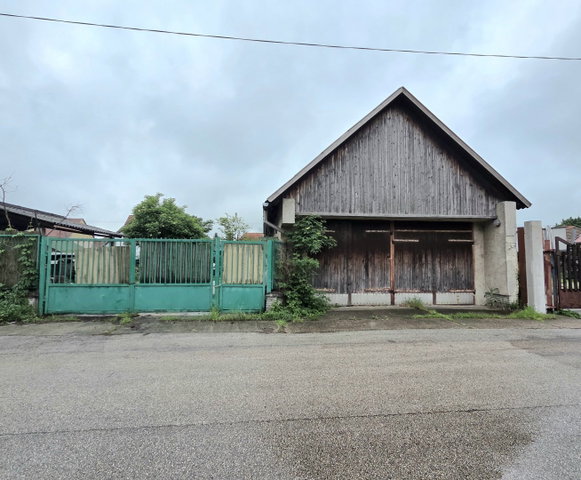 Eladó családi ház, Tatabányán 64.9 M Ft, 2 szobás