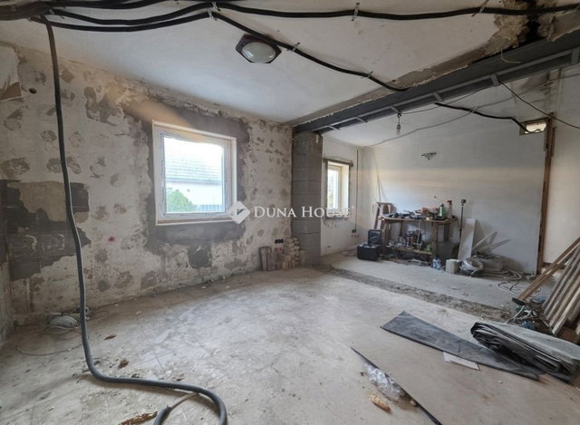Eladó családi ház, Gyömrőn 69.9 M Ft, 7 szobás