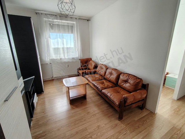 Kiadó panellakás, albérlet, XXII. kerületben, Magasház utcában