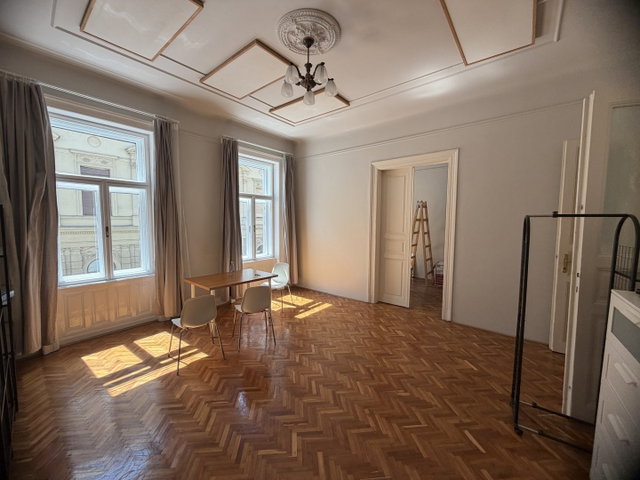 Eladó téglalakás, Budapesten, VI. kerületben, Aradi utcában