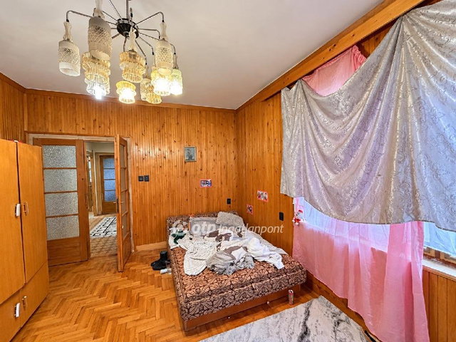 Eladó családi ház, Budapesten, XVIII. kerületben 79.9 M Ft